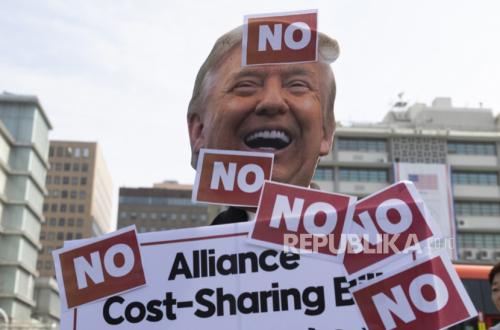 Loyal Supporters Disappointed, Call Donald Trump a 'Betrayer' of America First