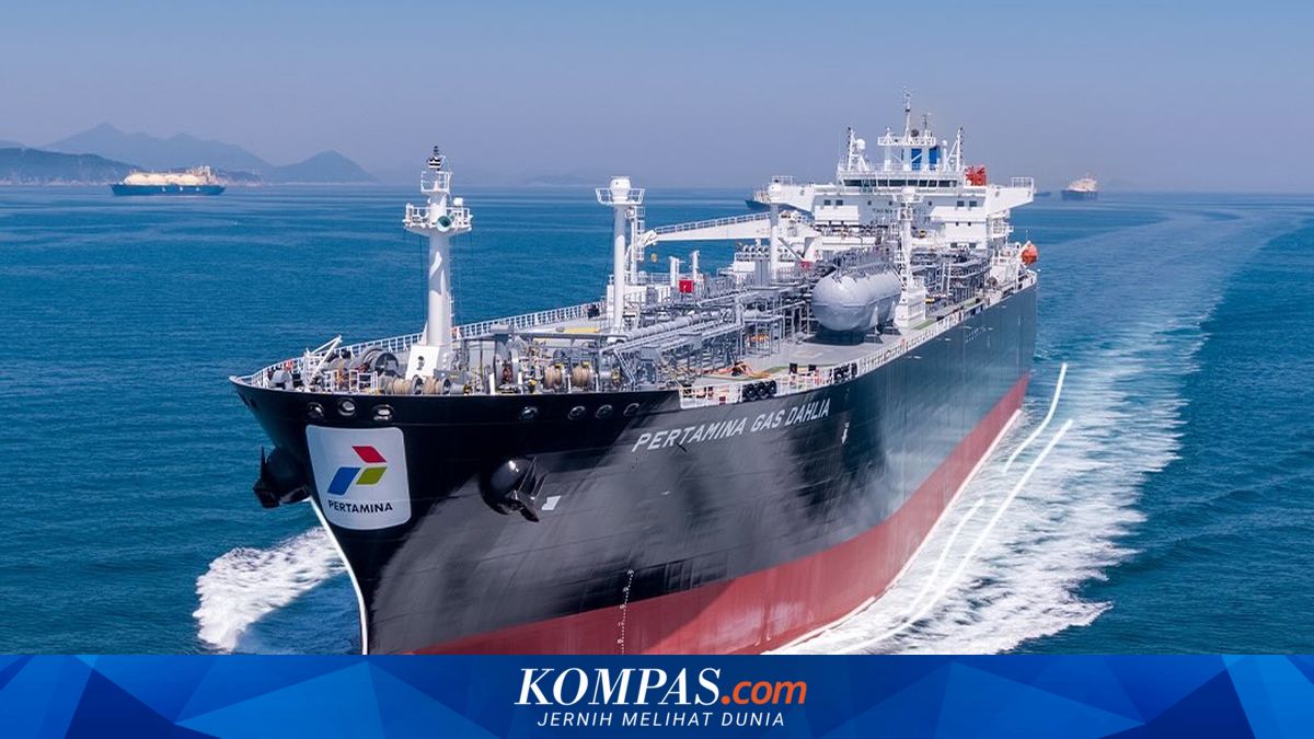 Two Pertamina Ships Yet to Cross Strait of Hormuz, Analyst: Just a Technical Issue