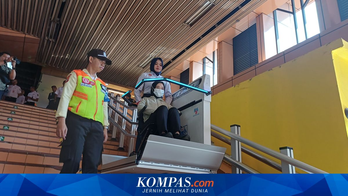 Cikini Station Now Equipped with Platform Lifts to Facilitate Access for People with Disabilities