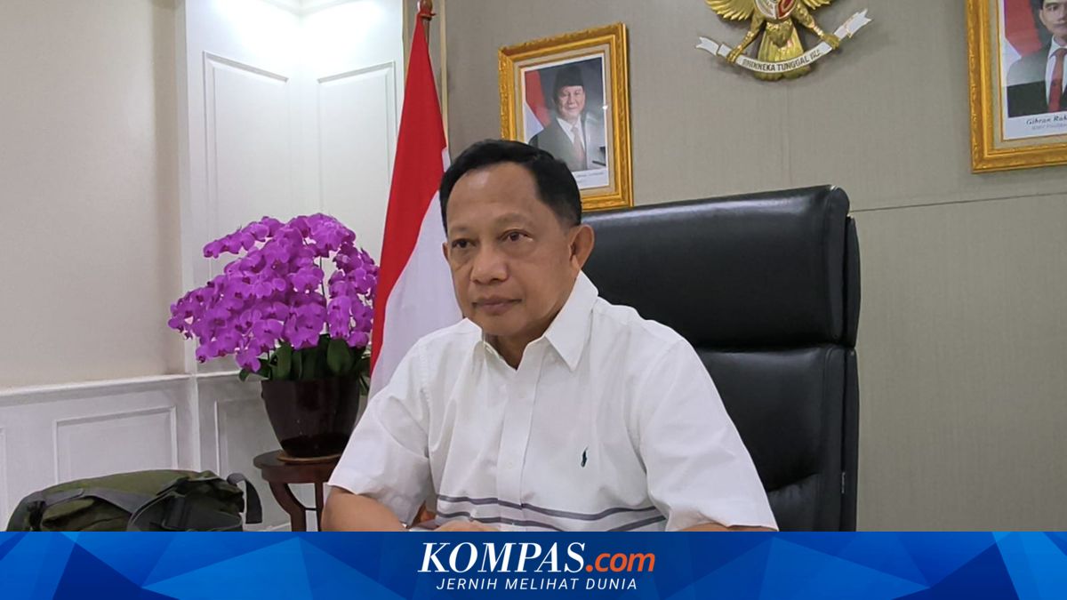 Home Affairs Minister Apologises for Missing Commission II DPR Meetings Five Times