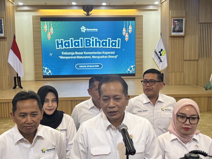 Minister of Cooperatives States that Construction of 3,135 Red and White Village/Urban Village Cooperatives is Complete