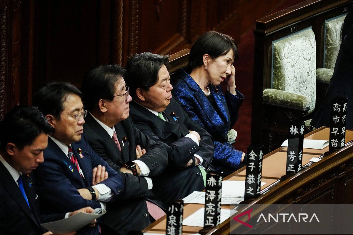 Japanese PM Open to High-Level Talks with Iran