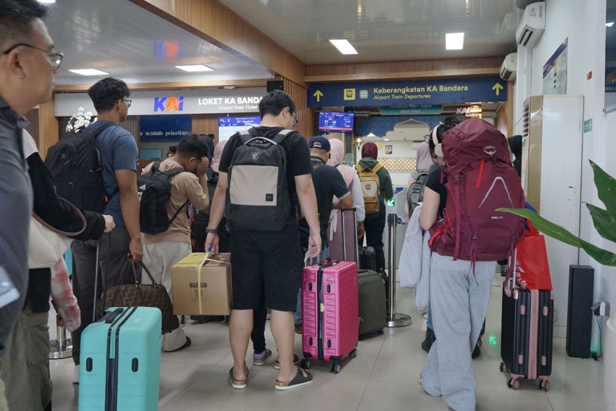 Yogyakarta Airport Rail Serves 12,000 Passengers During Peak Return Flow