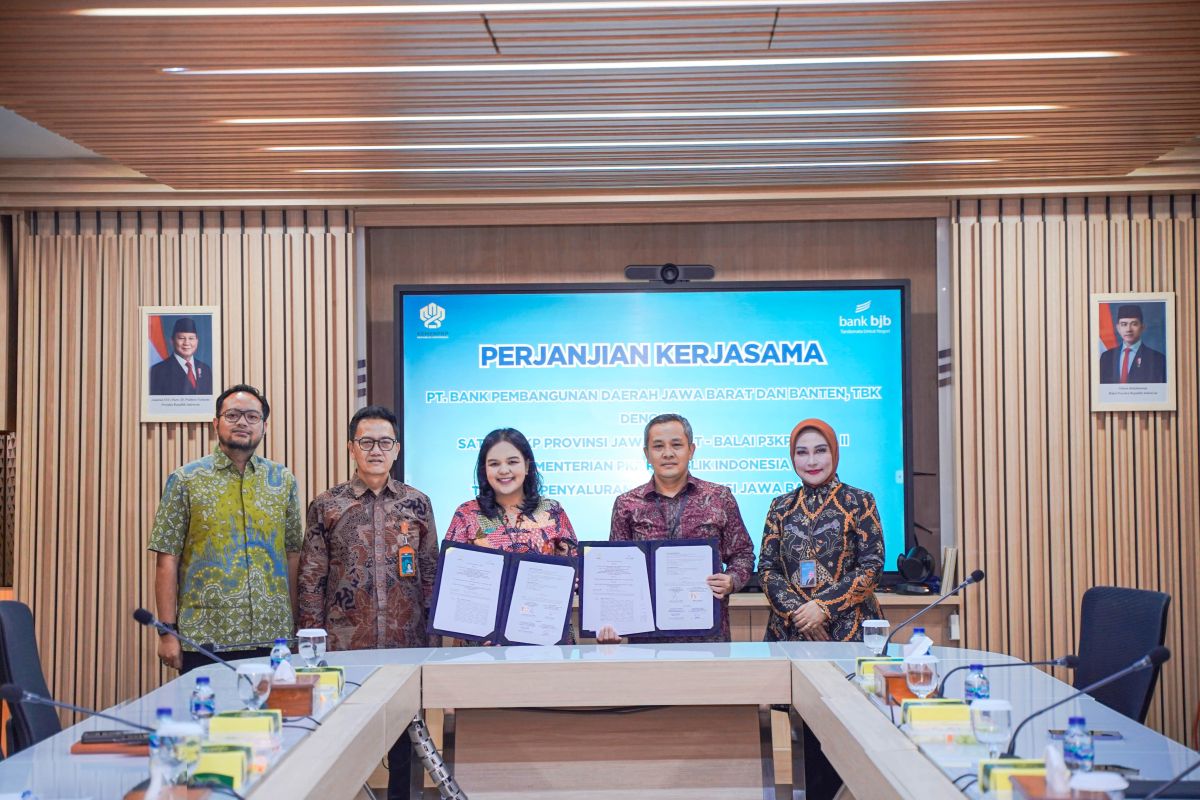 BJB allocates Rp700 billion to renovate 35,000 homes in West Java
