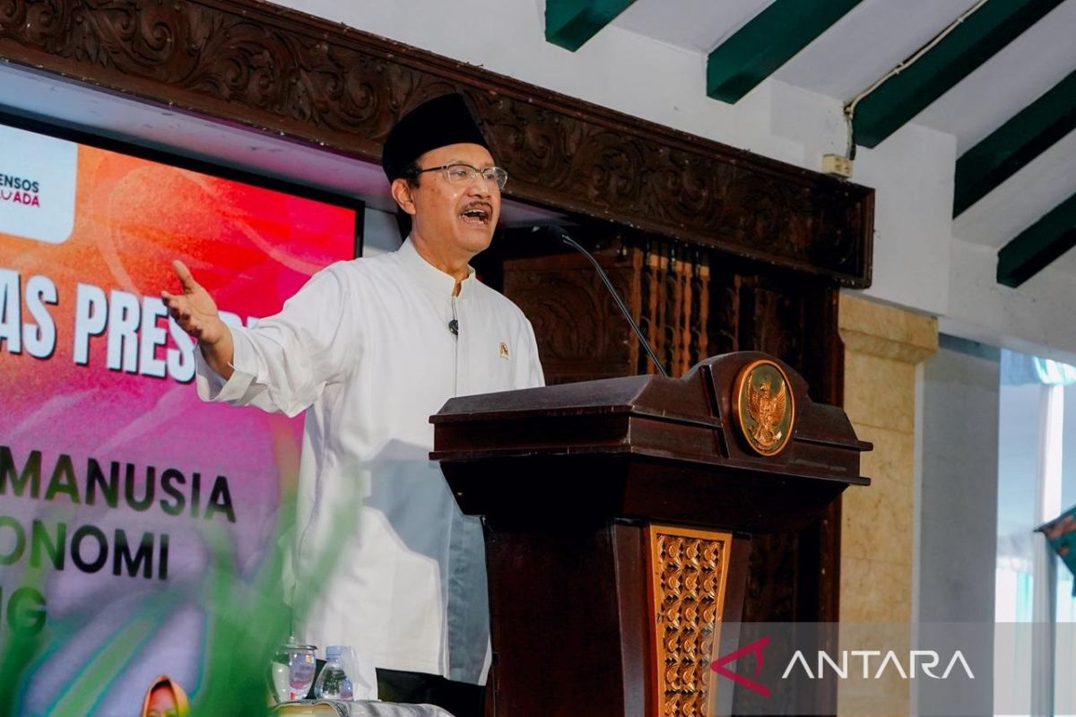 Social Affairs Minister urges local governments to activate Puskesos and update poverty data