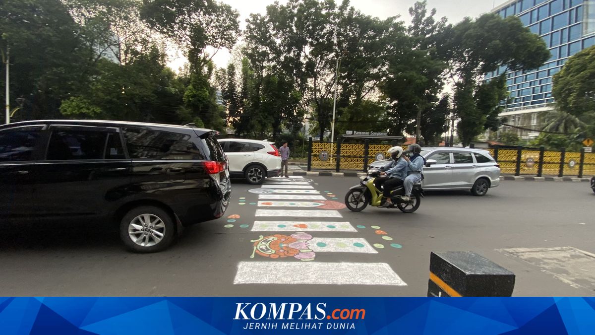 Repainted Tebet Zebra Crossing by Residents to Be Removed, Deemed Non-Compliant with Standards