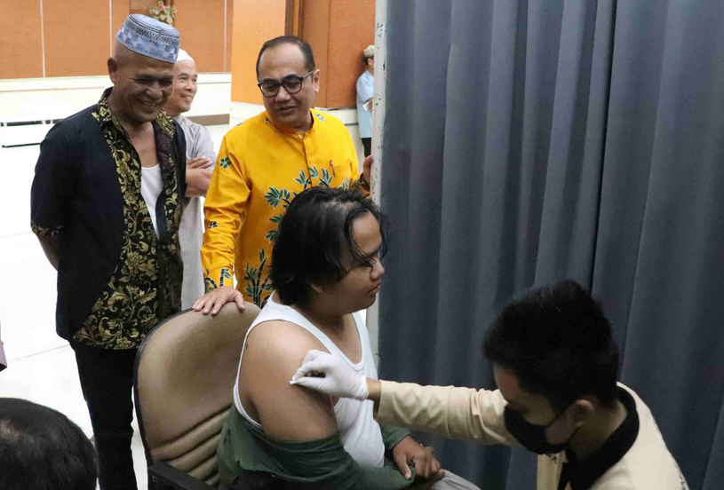 3,300 Prospective Hajj Pilgrims from Bekasi Regency Begin Meningitis and Polio Vaccinations