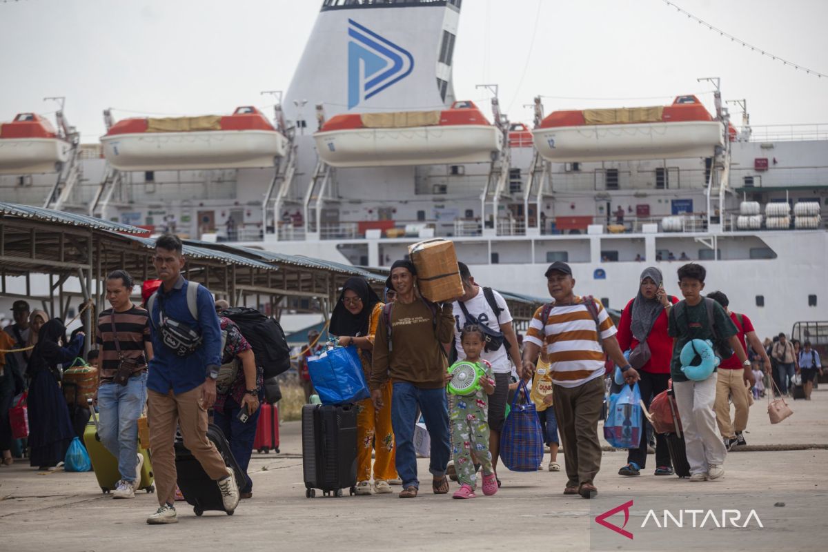 Ministry of Population and Family Development: Return migration concentrated in major cities hinders demographic dividend