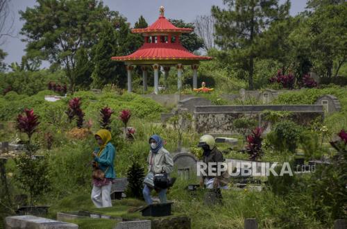 Bandung Mayor Proposes Monument in Cikadut Public Cemetery Be Designated as Cultural Heritage