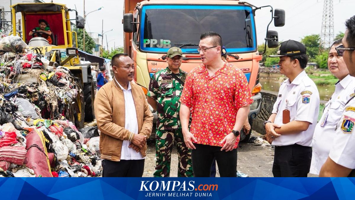 DKI DPRD Member Frequently Receives Complaints About Rubbish in Tambora, Odour and Many Rats