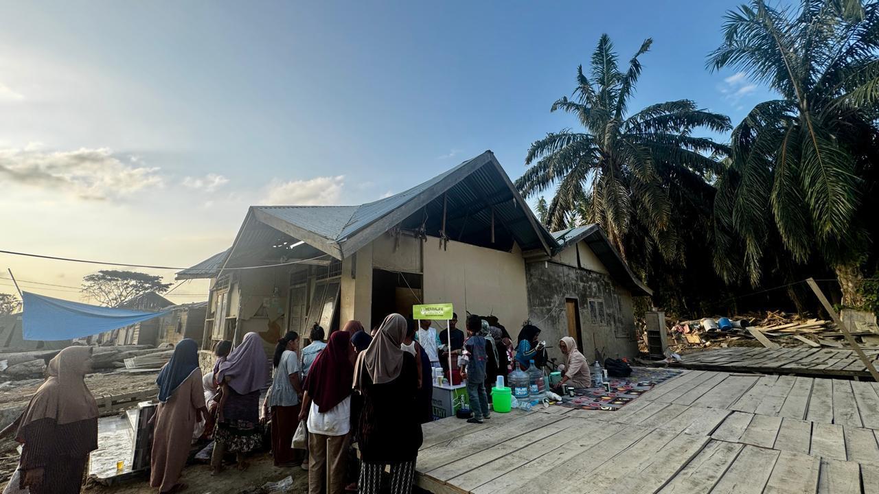 Delivering Humanitarian Aid Worth Rp585 Million to Flood-Affected Communities in Sumatra