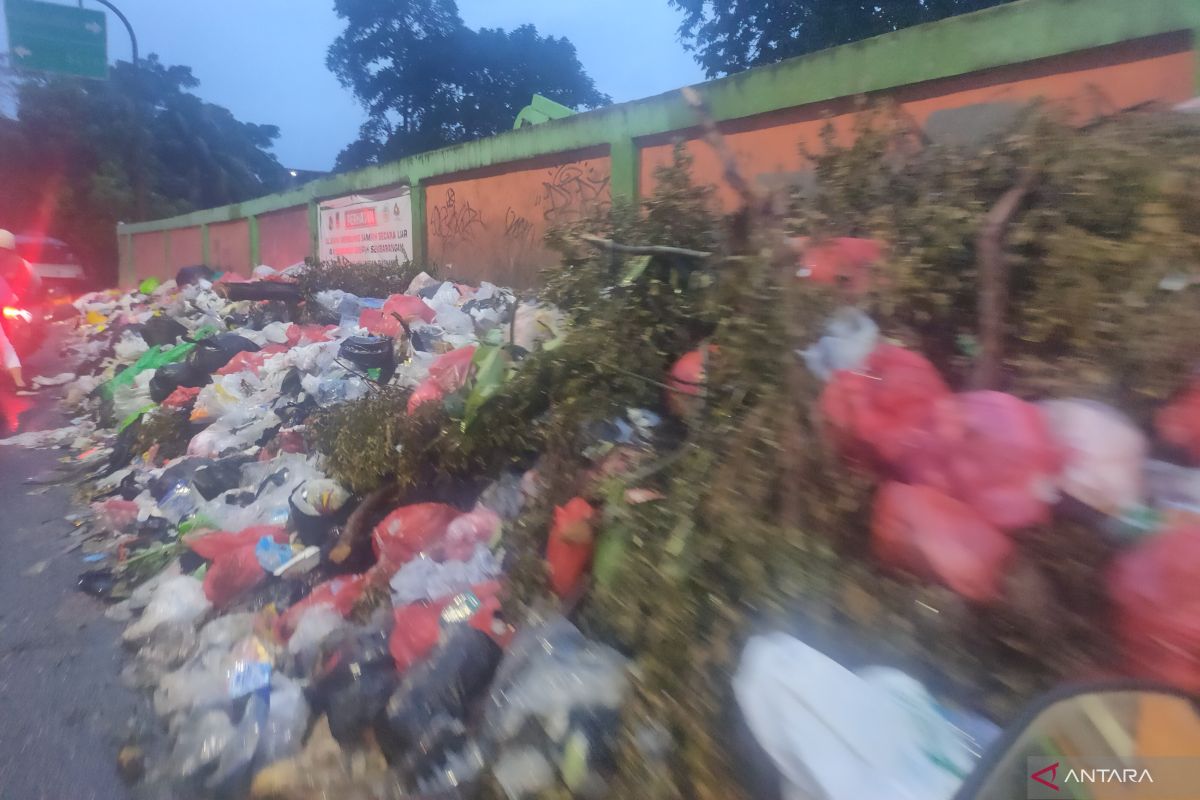 West Jakarta's Strategy to Address Waste Disposal Restrictions to Bantar Gebang