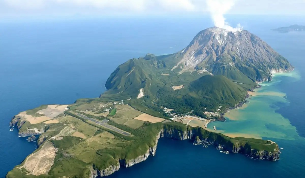 Japan Discovers New Magma in Kikai Caldera, Indonesia Urged to Stay Alert for Toba
