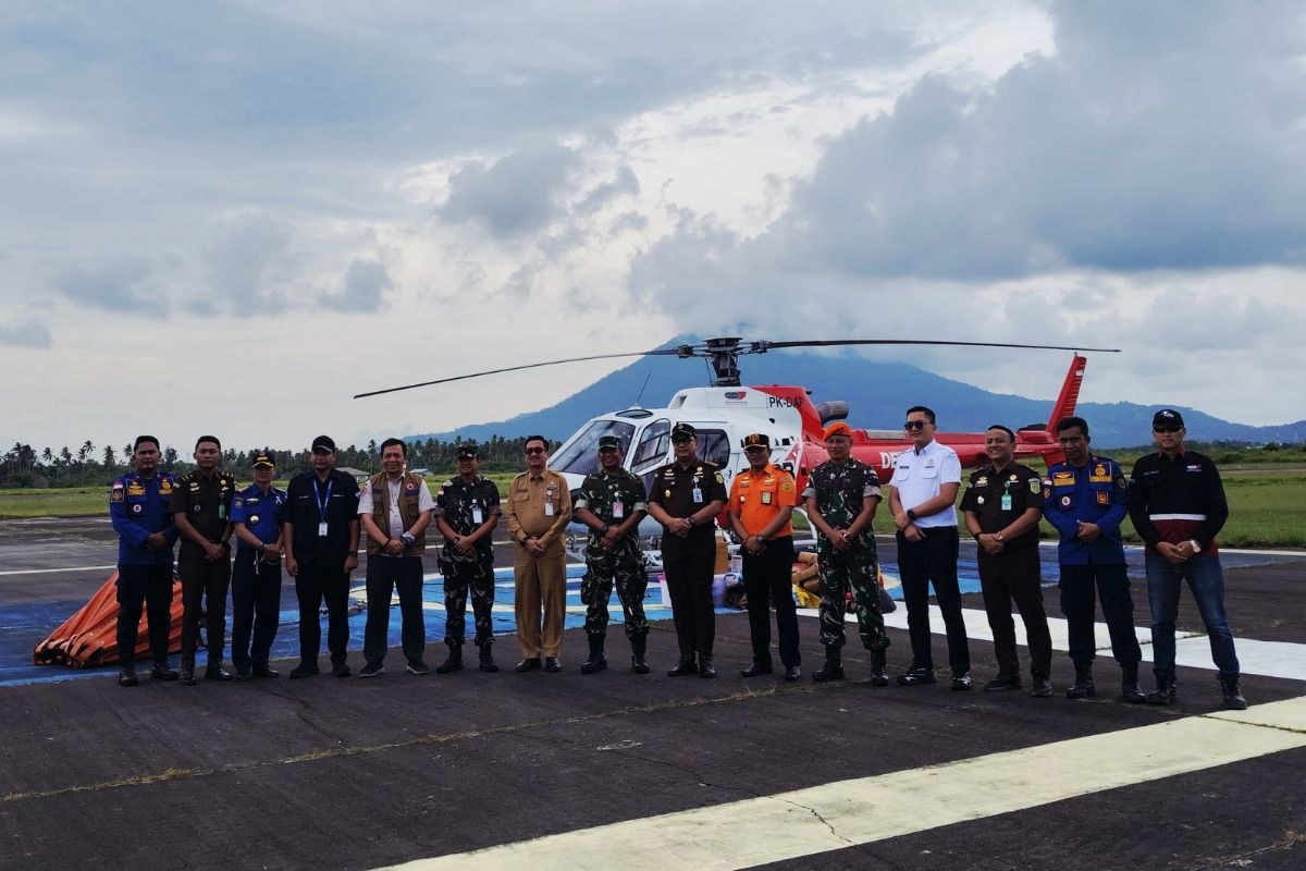 Natuna Regency Government Conducts Weather Modification and Water Bombing to Address Forest and Land Fires