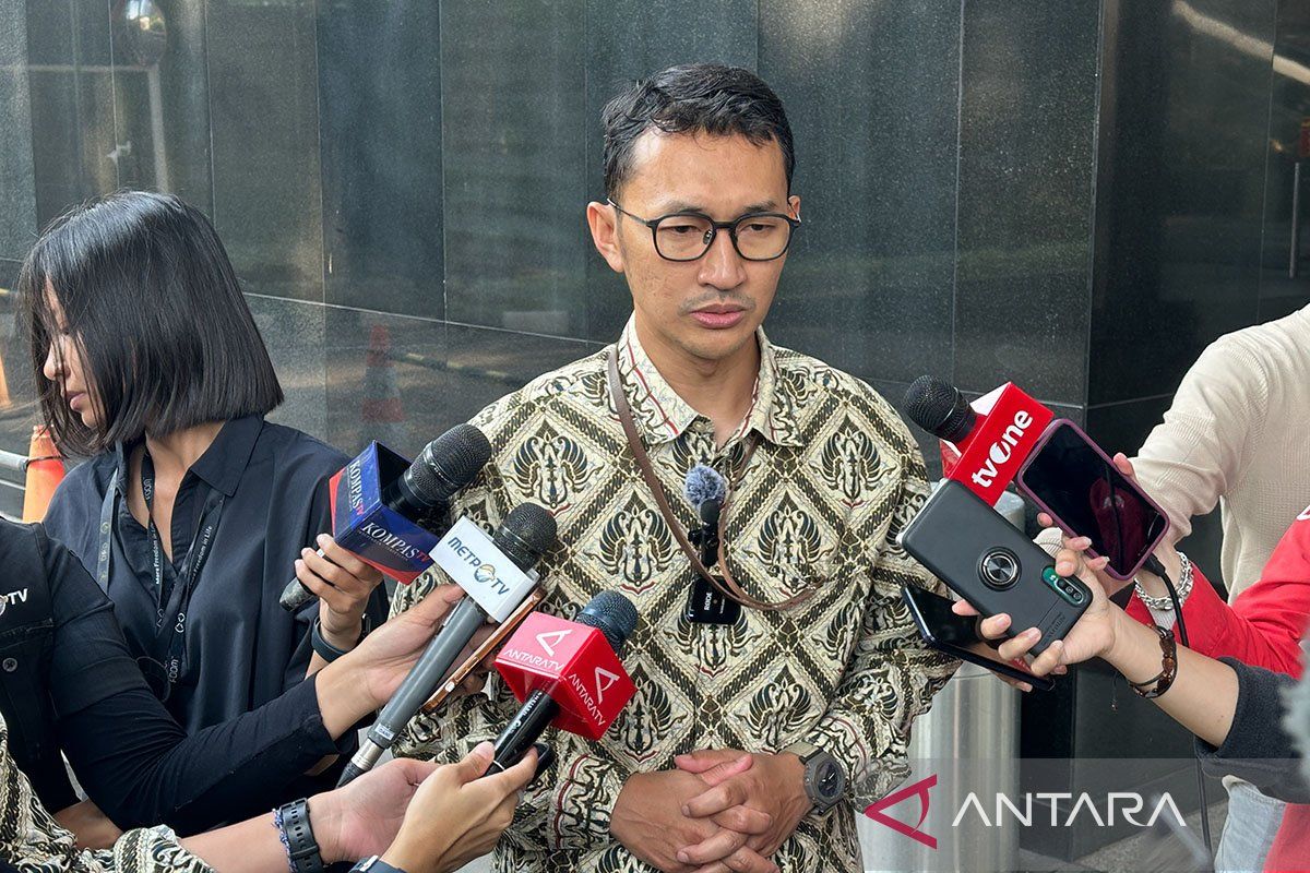 KPK Begins Summoning Cigarette Entrepreneurs in Customs Case