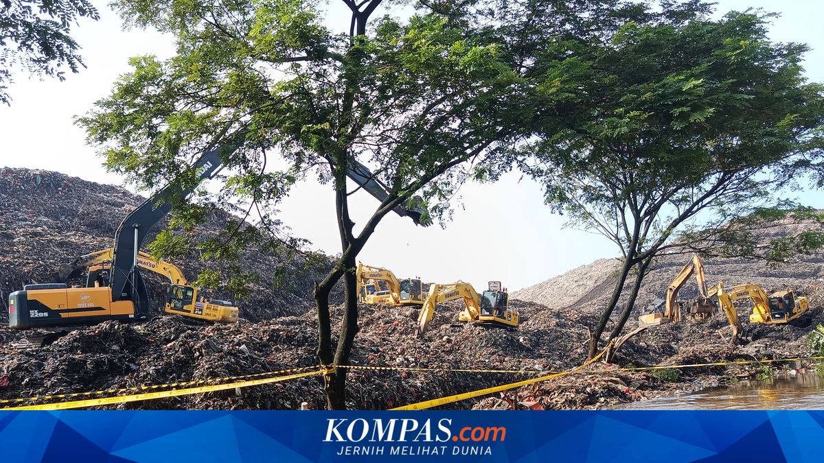 One Landslide at TPST, One City Overwhelmed: Vulnerabilities in Jakarta's Waste Management