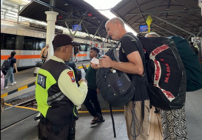 3,508 Foreign Tourists Utilise Daop 8 Train Services Throughout March 2026