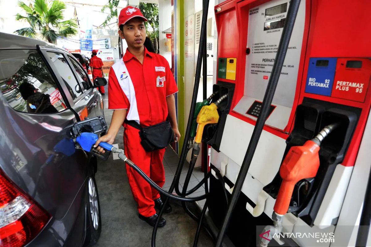 Analyst believes keeping fuel prices unchanged safeguards public purchasing power