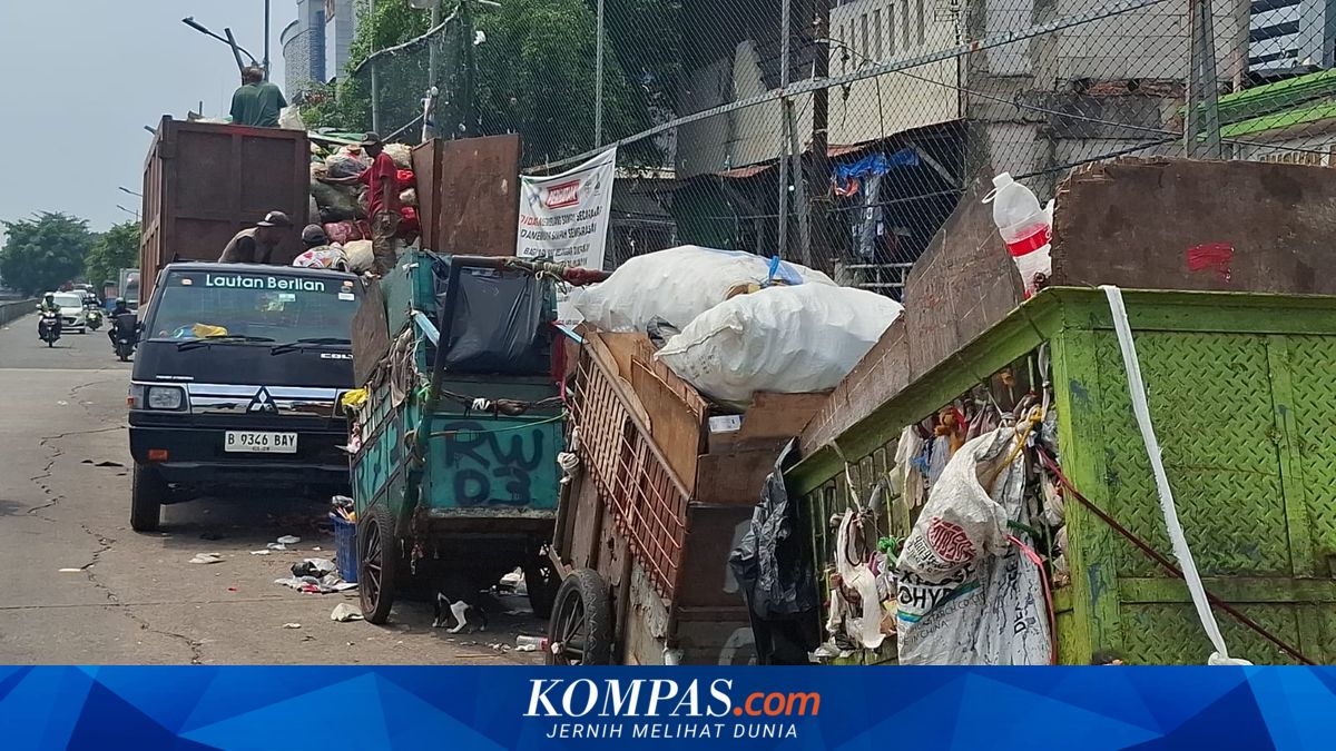 Tambora Sub-District Head Says Temporary Waste Collection Site is Urgent, but No Empty Land Available