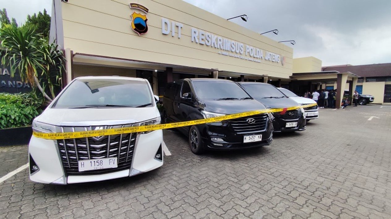 Police Uncover Fictitious Swallow Nest Investment Scam Costing Victims Rp78 Billion, Funds Used for Lavish Lifestyle and Luxury Cars