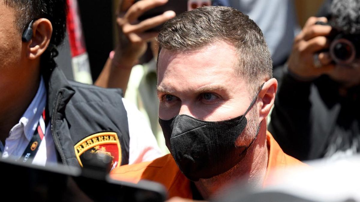 Arrested in Bali, Scottish Mafia Boss Handed Over to Spanish Police