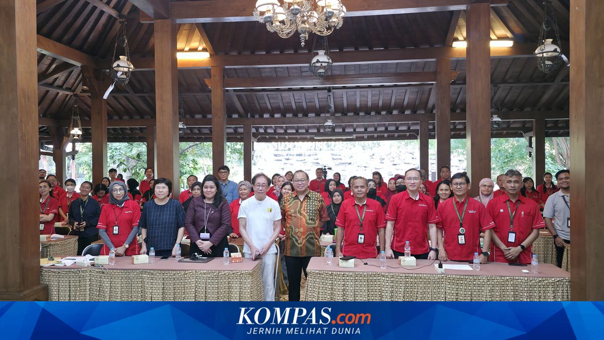 Sido Muncul Trains Employees and Students on Stock Saving to Strengthen Financial Literacy