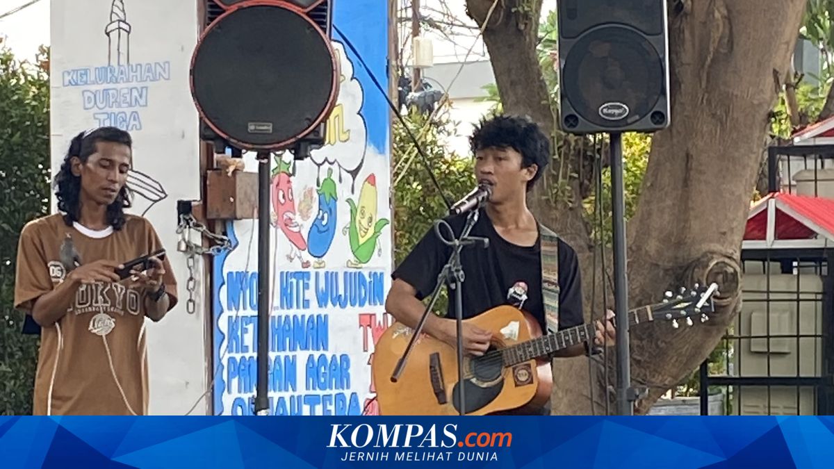 South Jakarta Street Musicians, a Reflection of the Difficulty in Accessing Decent Jobs in the City