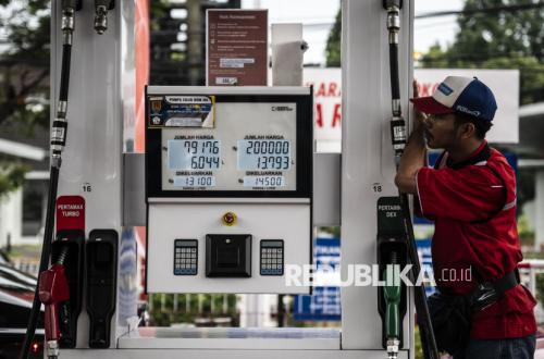 Bahlil Confirms Subsidised Fuel Prices Remain Unchanged, Non-Subsidised Still Under Discussion