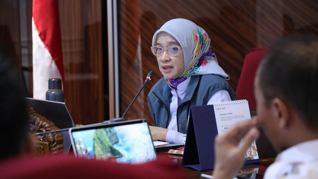 WFH for Civil Servants Every Friday, PANRB Minister Promises Continuous Evaluation
