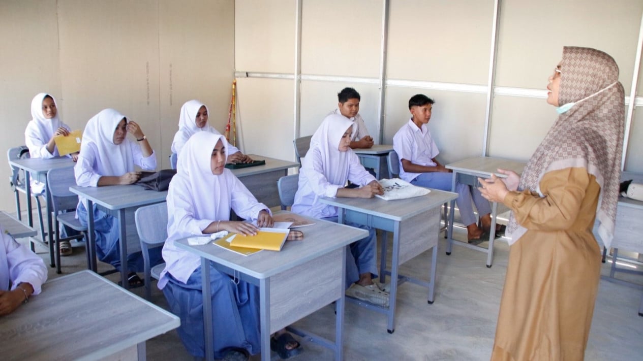 Task Force Accelerates Renovation of Disaster-Affected Schools to Maintain Students' Learning Enthusiasm