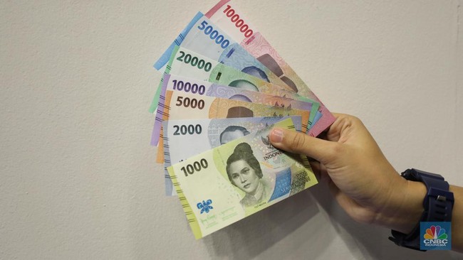 The Demise of Banknotes Everywhere, But Developed Countries Opt for the Old Way