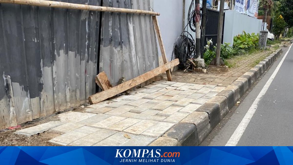 South Jakarta City Government to Take Action Against Unauthorised Sidewalk Demolition in Pondok Indah Replaced with Hebel