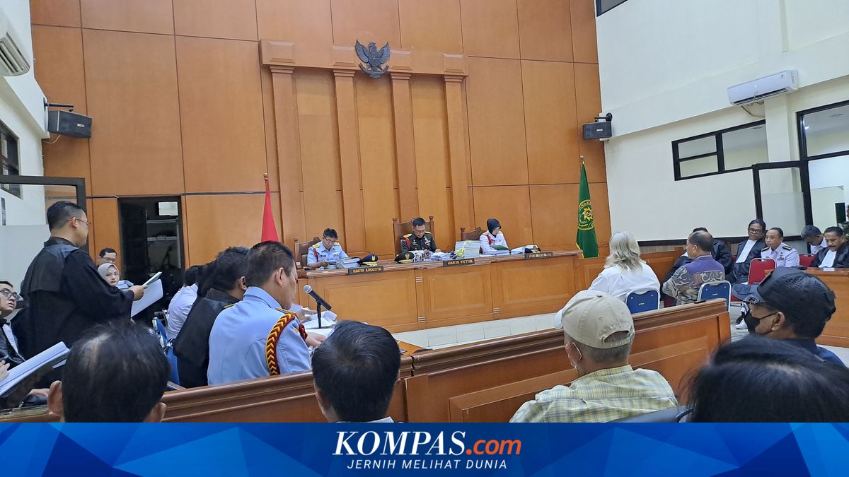 Prosecutor: Government Did Not Pay for Satellite User Terminals Because They Were Not in the State Budget