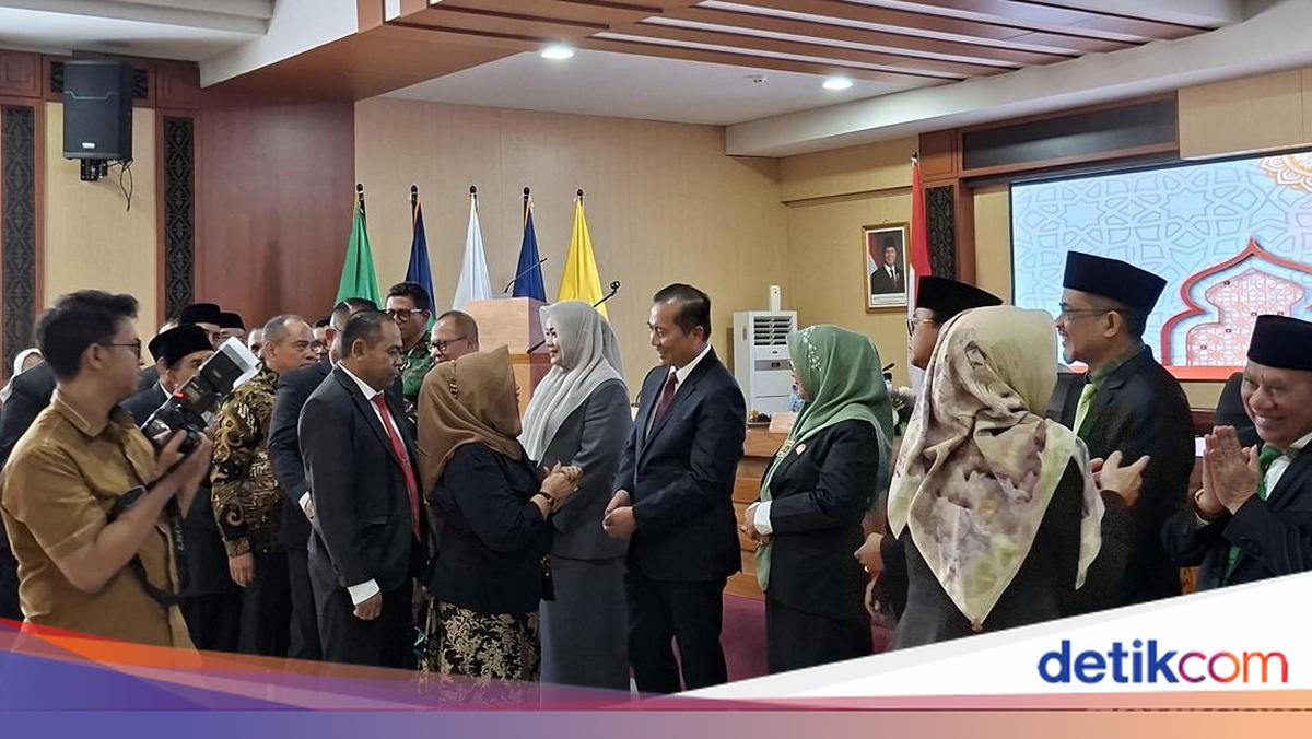Governor Iqbal Optimistic About Eradicating Poverty in Bumi Gora