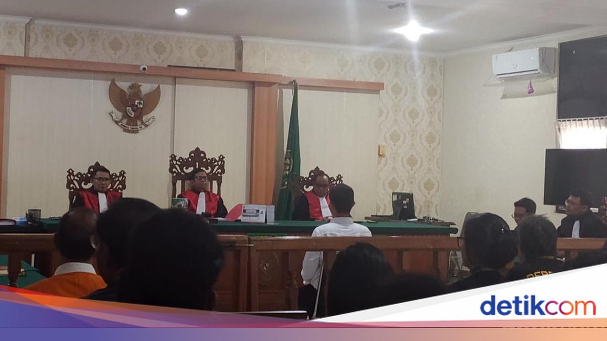 Prosecutors Ask Judge to Reject Activist Tomy Priatna Wiria's Exception