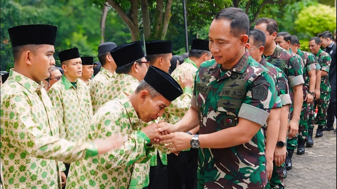 Appreciation for Dedication: TNI Commander Sends 707 Soldiers and Civil Servants on Free Umrah Pilgrimage