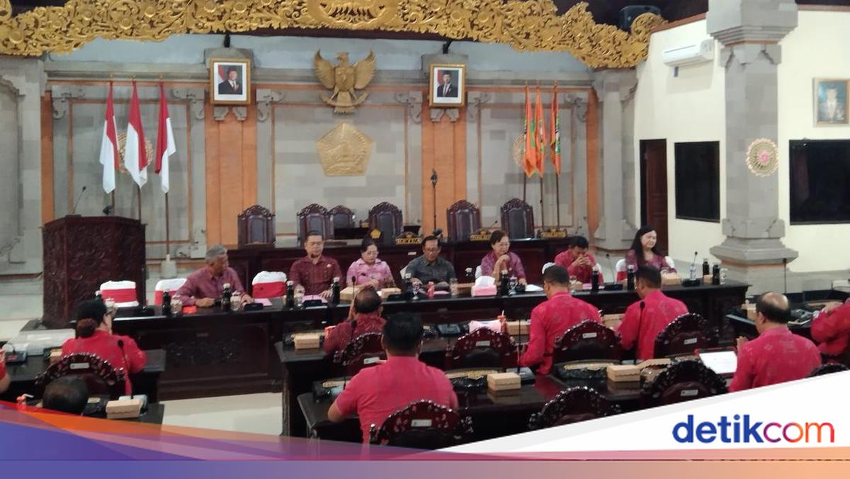 Tabanan Short of Over 800 Teachers from Kindergarten to Junior High School