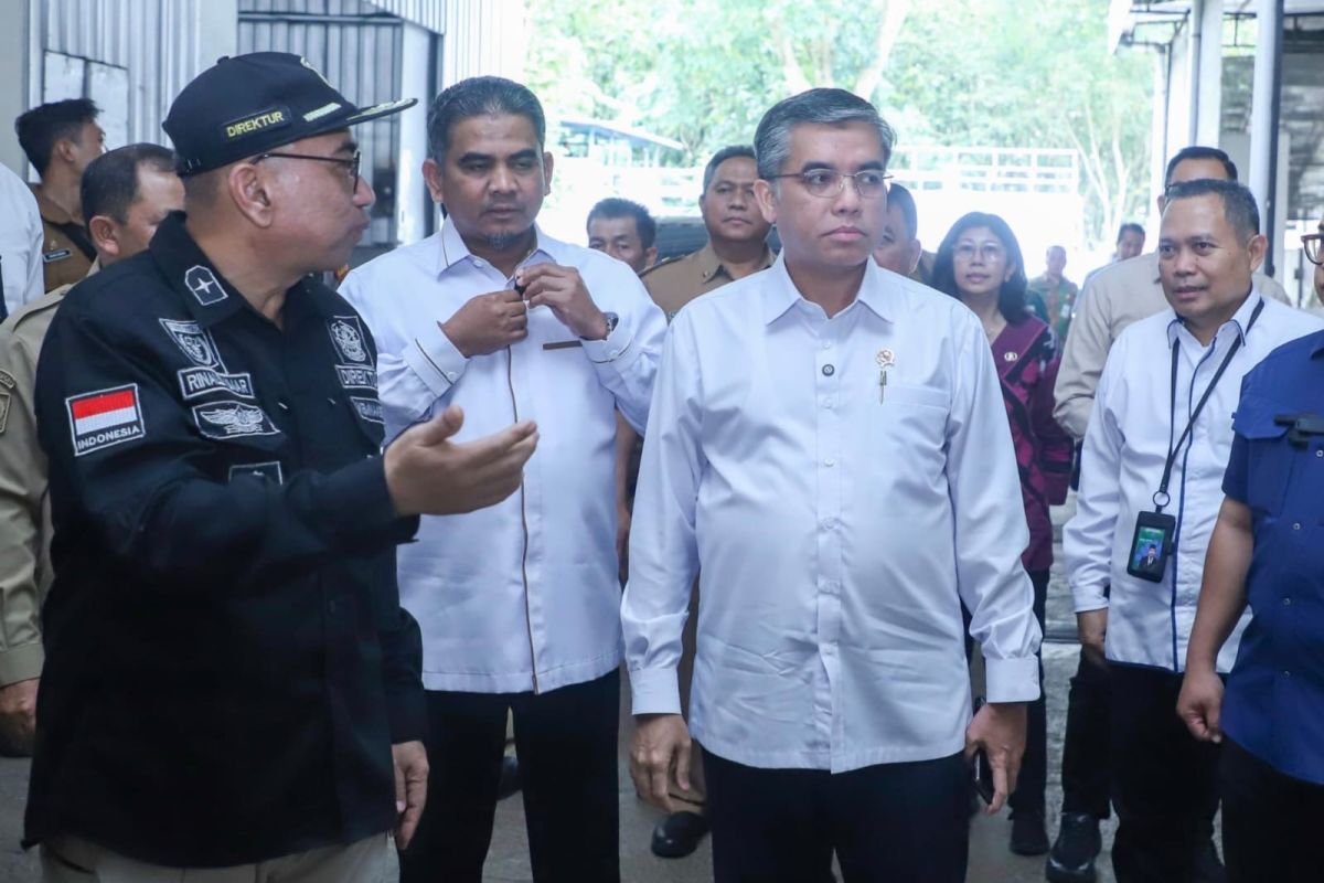 Labour Minister warns of sanctions for companies failing to comply with THR regulations