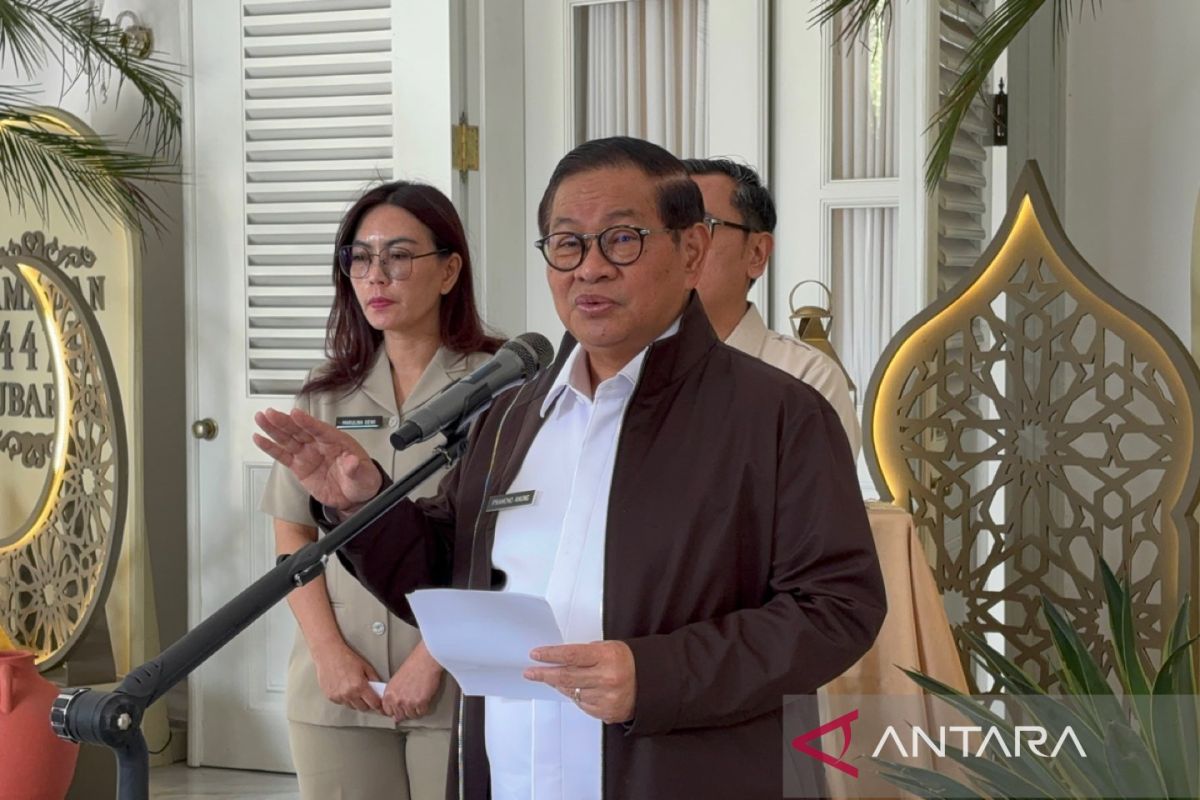 Pramono to Hold Meeting on Implementing WFH for Civil Servants