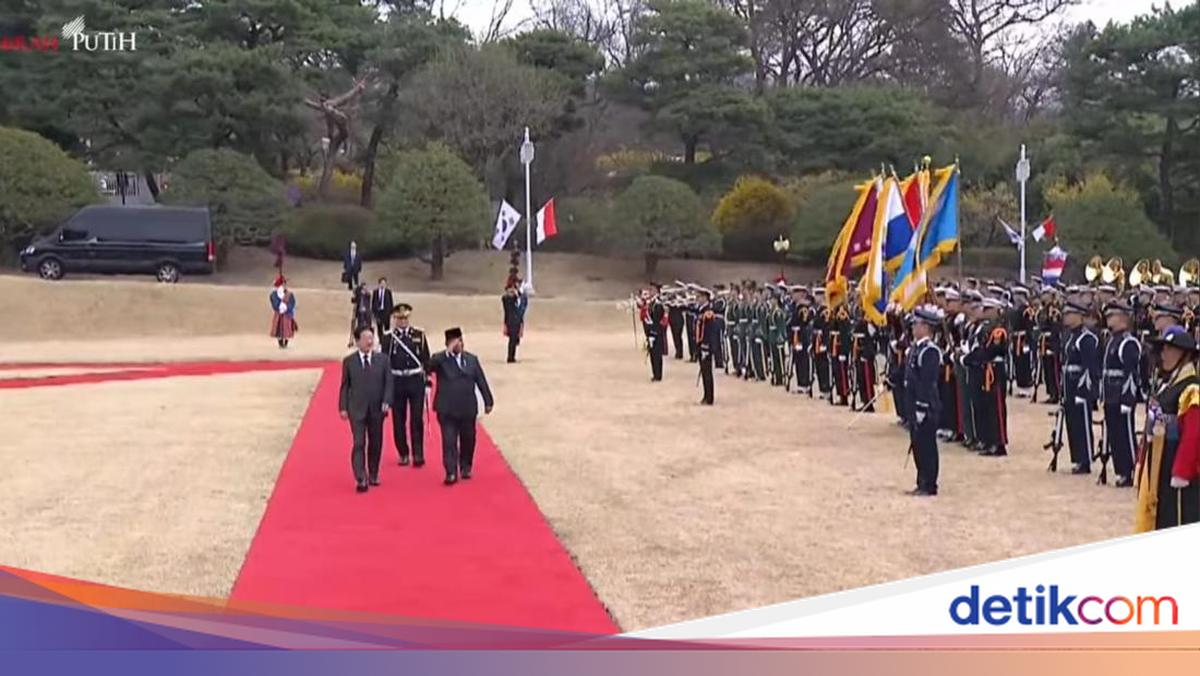 Prabowo Meets South Korean President, Welcomed with State Ceremony at Blue House