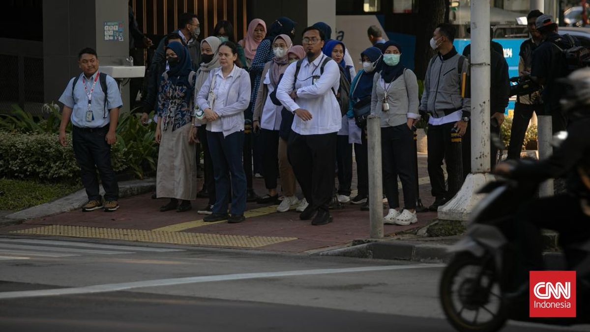 Jakarta Civil Servants Banned from Using Private Vehicles During Weekly Friday WFH