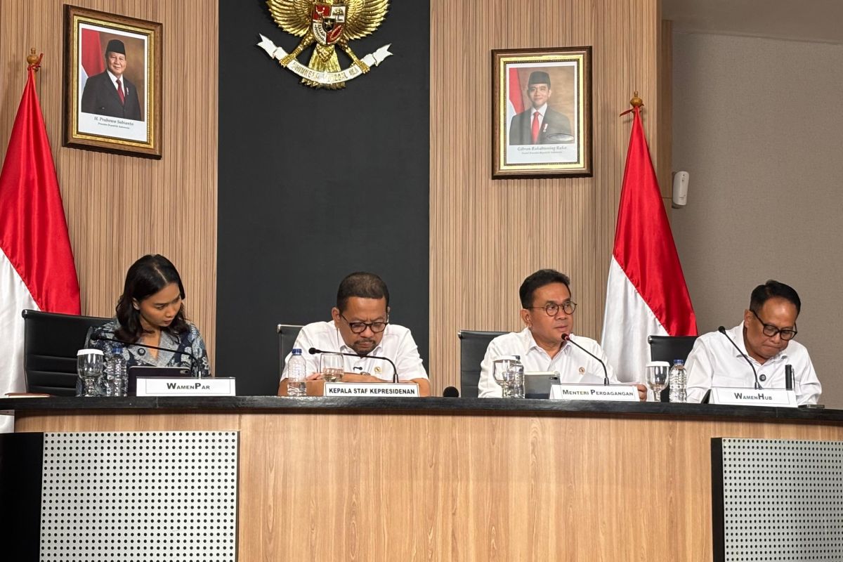 Trade Minister Ensures Search for Alternative Sources of Plastic Production Raw Materials