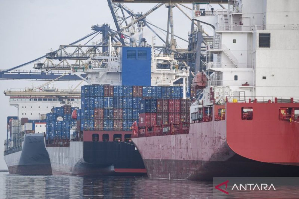 BPS Records Indonesia's Trade Surplus for 70 Consecutive Months