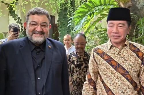Meeting Iranian Ambassador, Jokowi Wishes Victory for Iranian People