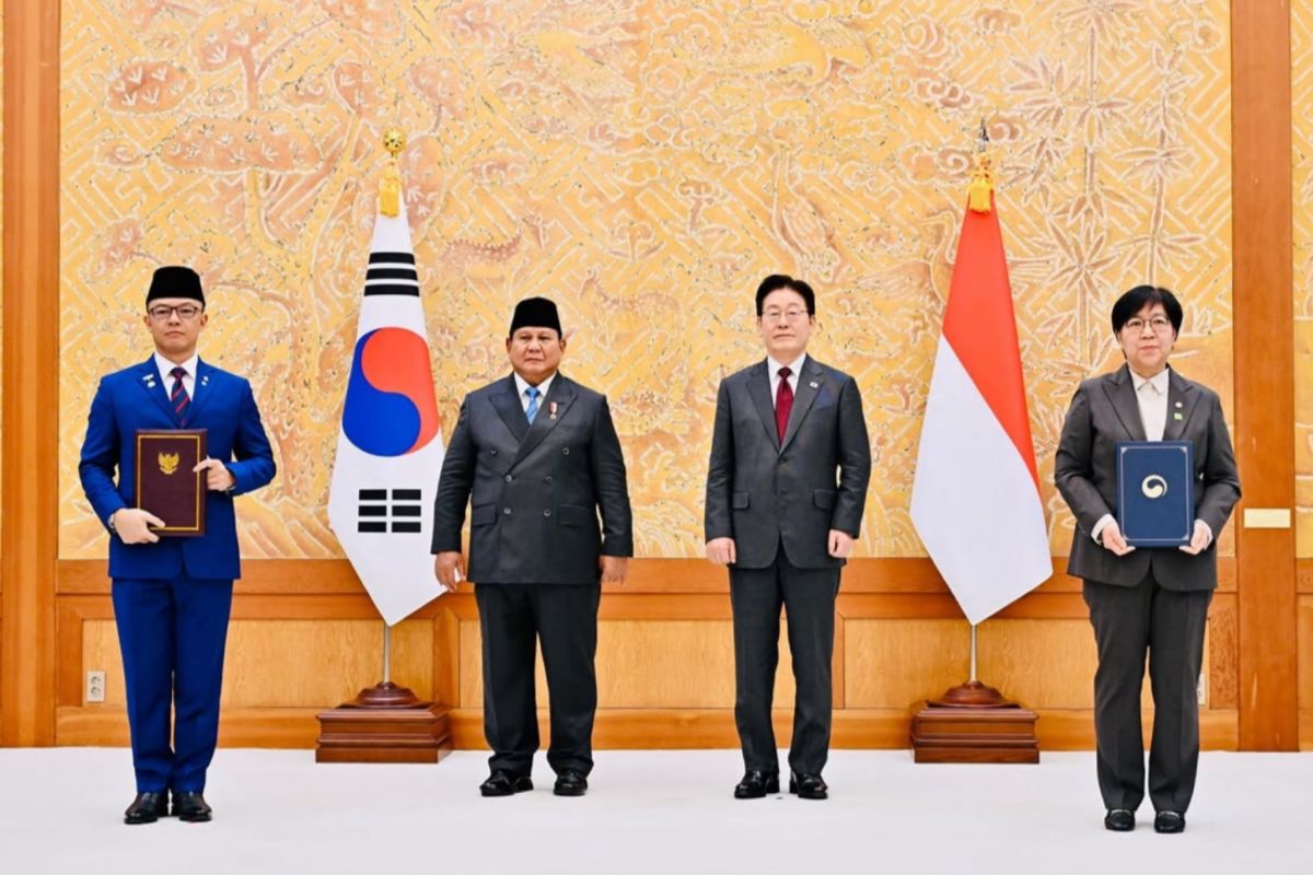 Cabinet Secretary: Prabowo witnesses exchange of 10 strategic MoUs between Indonesia and South Korea