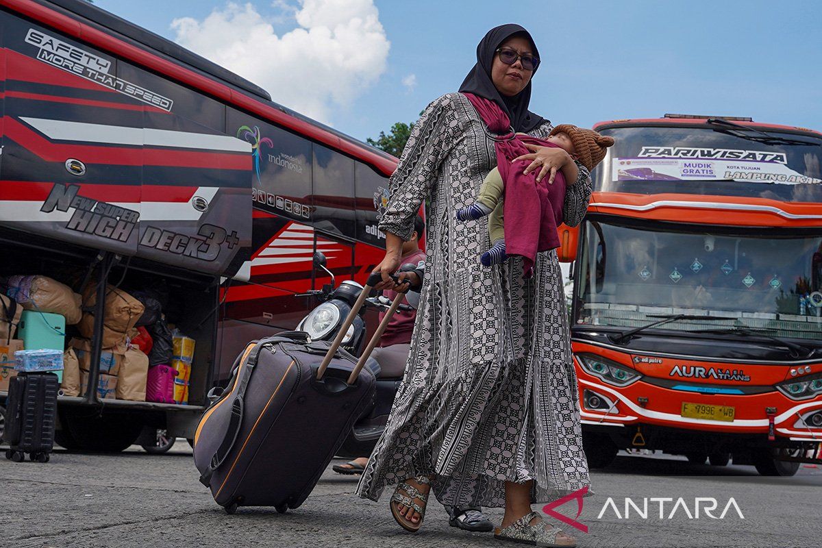 Newcomers in West Jakarta urged to handle population administration