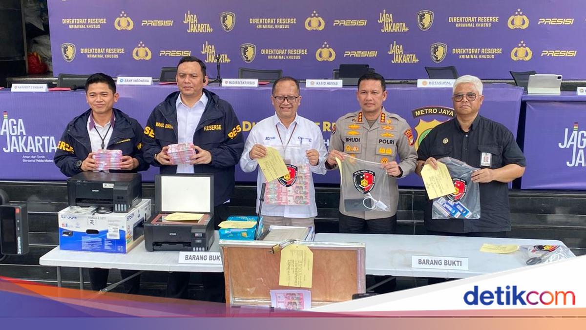 How a 'Shaman' in Bogor Duplicates Fake Money: Using Cardboard to Printer