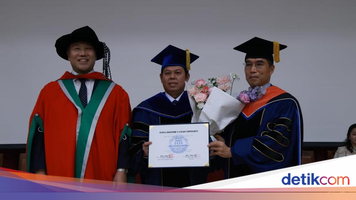 DPD Chairman Sultan Najamudin Receives Honorary Doctorate from KMOU, Second Indonesian Figure After Megawati