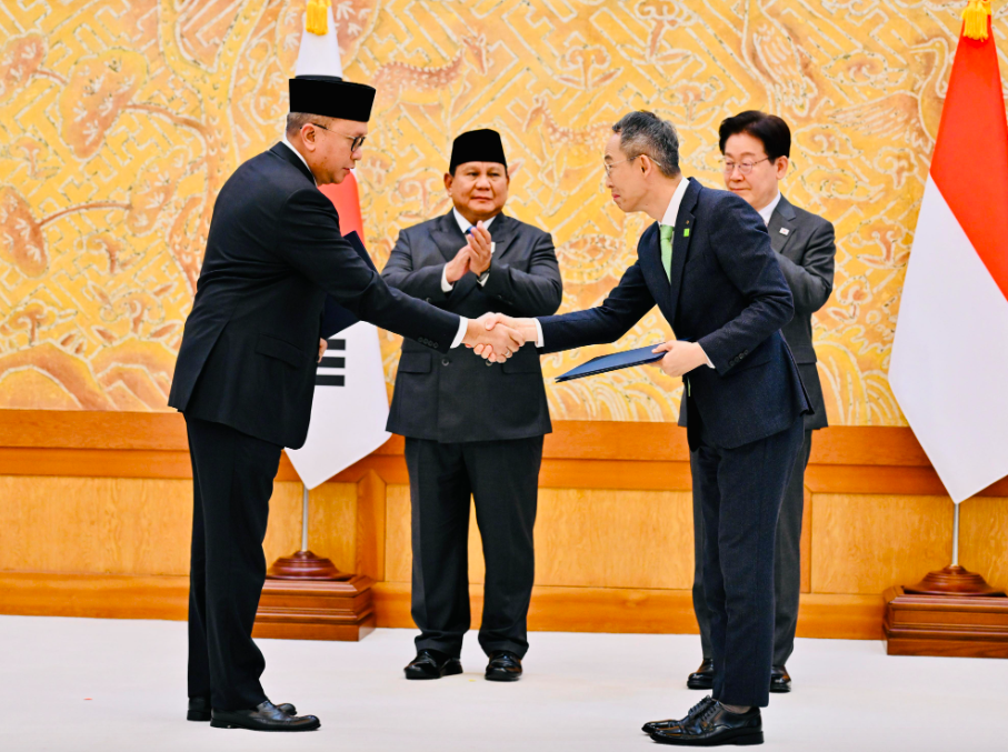 Indonesia and South Korea Exchange 10 MoUs