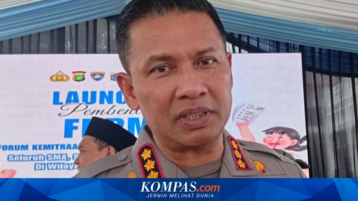 Police Question Karni Ilyas Regarding Jokowi Fake Diploma Allegation Case